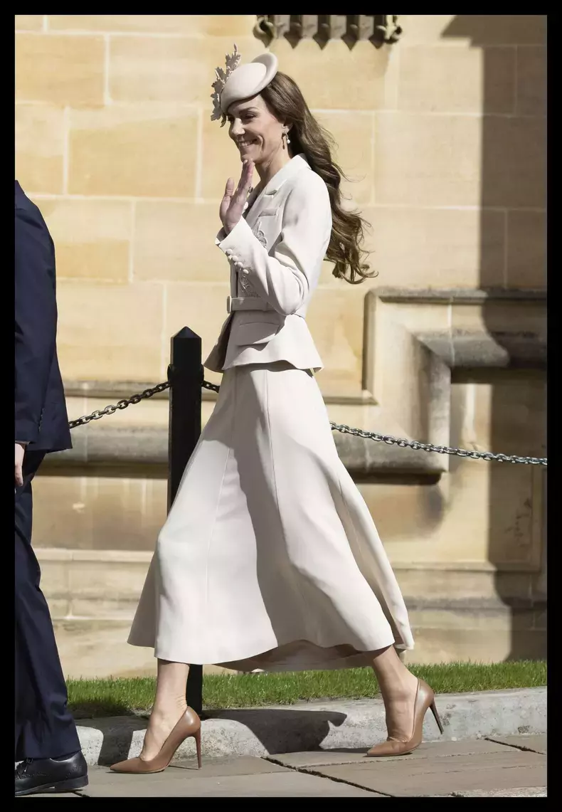 kate-middleton-si-printul-william-alaturi-copii-la-slujba-de-paste-6-scaled