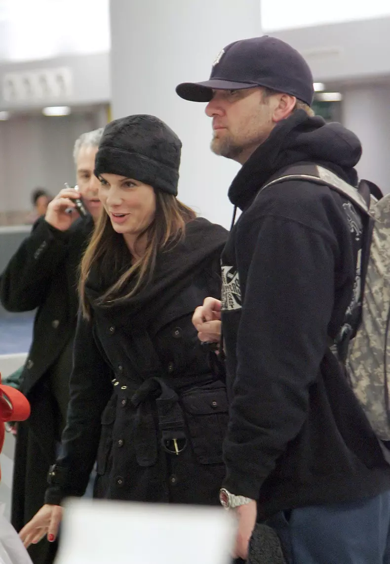 Jesse James si Sandra Bullock