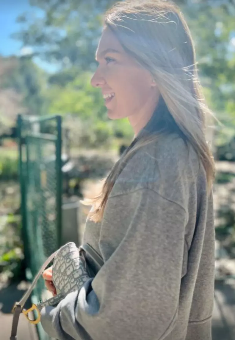 MWY4NWRiODJlNjQwZTcyM2EzMDBjYWQwZTMwODMw.thumb_