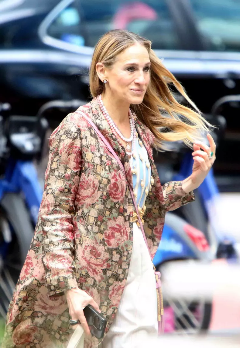 Sarah Jessica Parker tourne une scène de la série "And Just Like That...", la suite de "Sex and the City" à New York