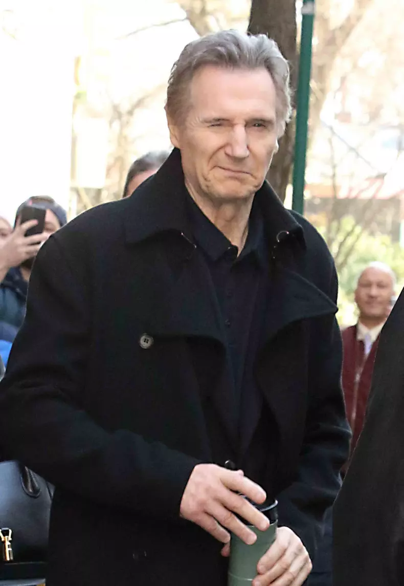 Liam Neeson à la sortie de l'émission "The View" à New York