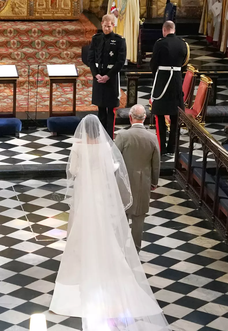 voalul lui Meghan Markle