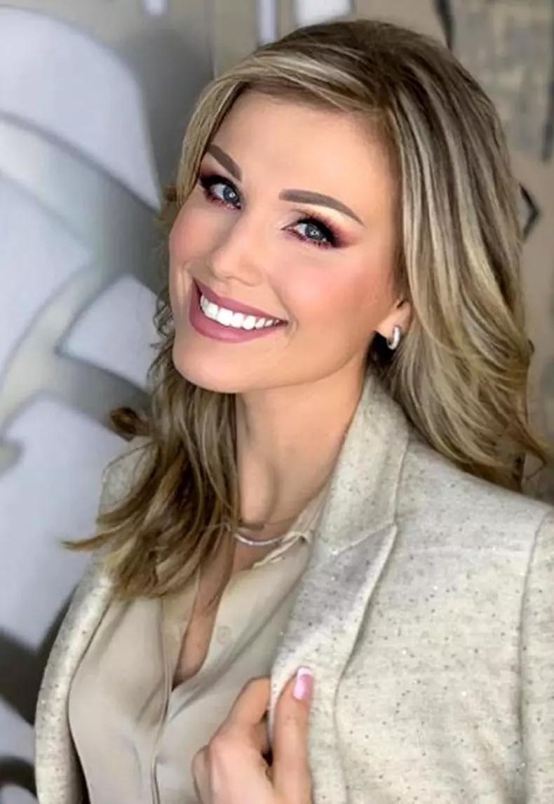 Cristina-Rus-a-născut