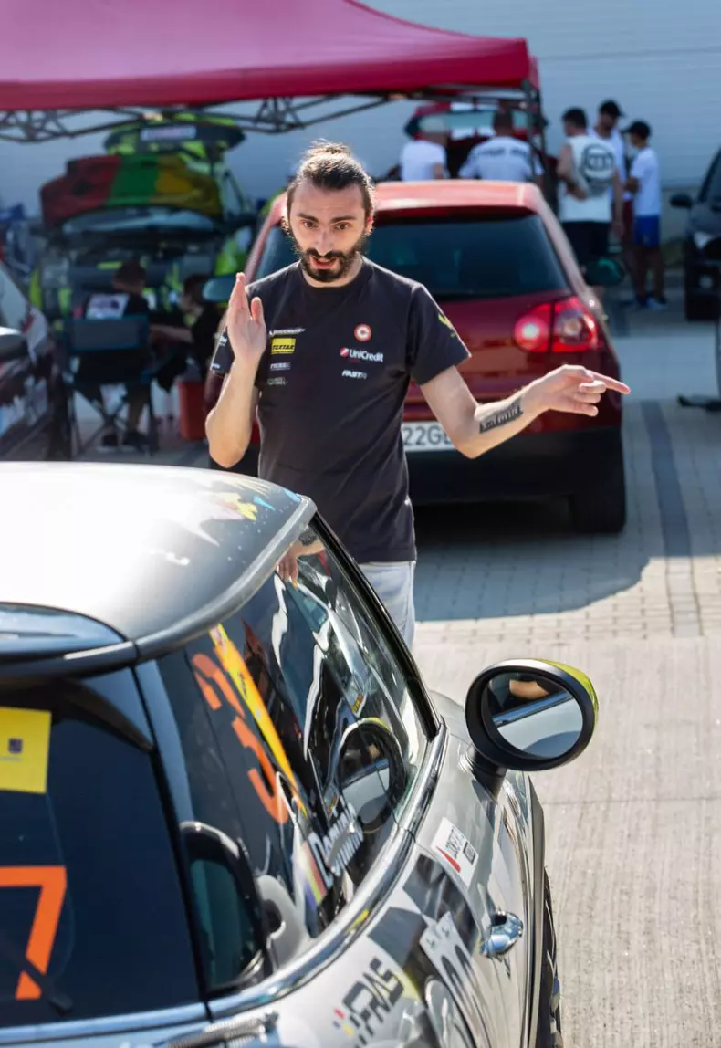 MINI Cooper SE Vitesco Technologies Electric Racing MIMI foto Adrian Cobzasu 56