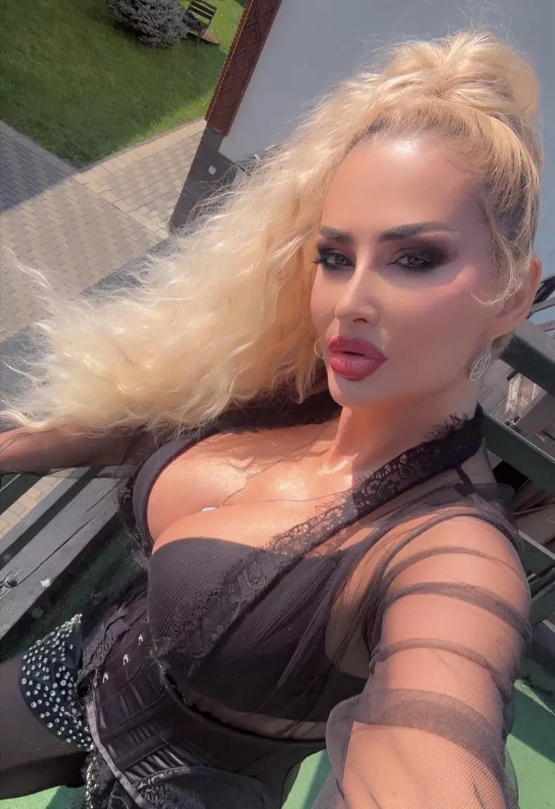 julia-chelaru-4