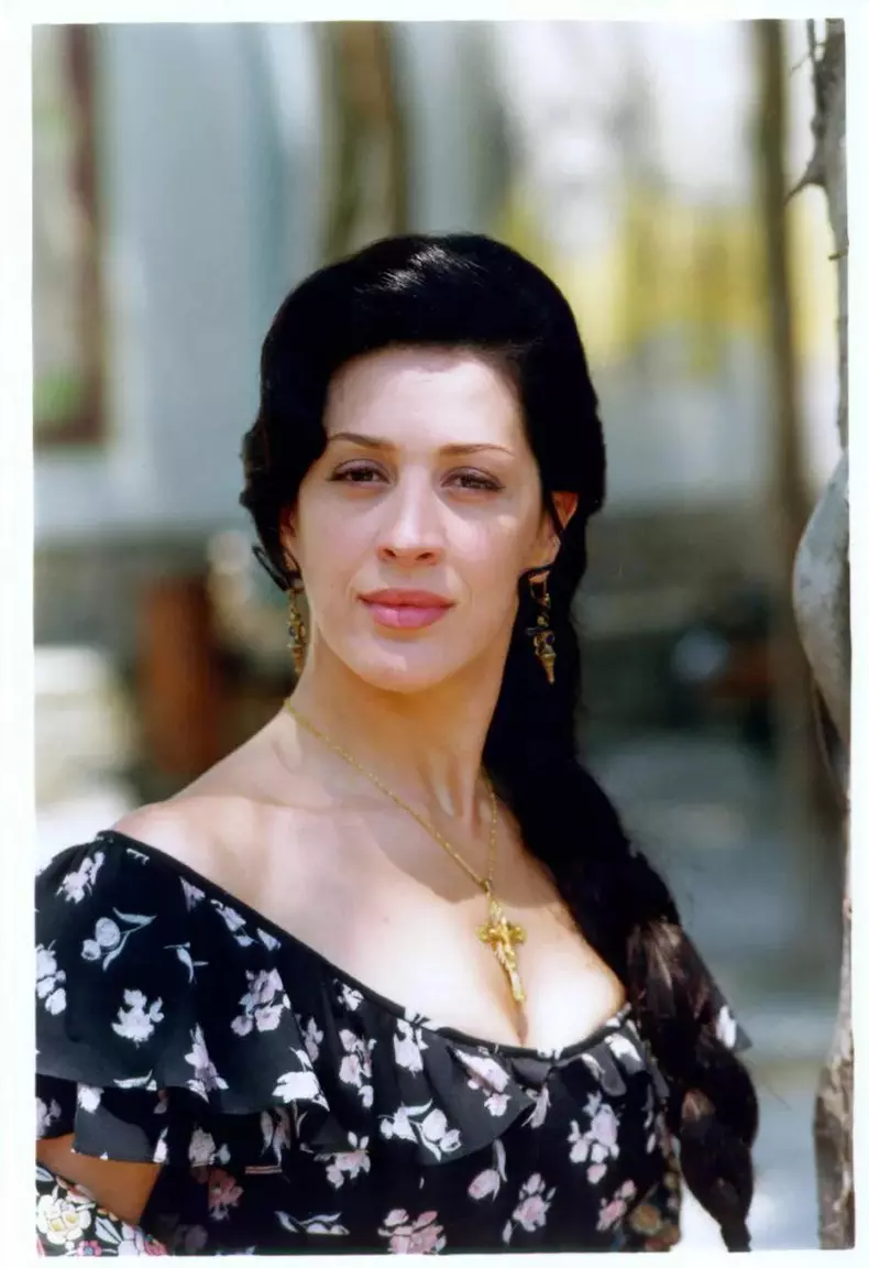 terra-nostra-claudia-raia