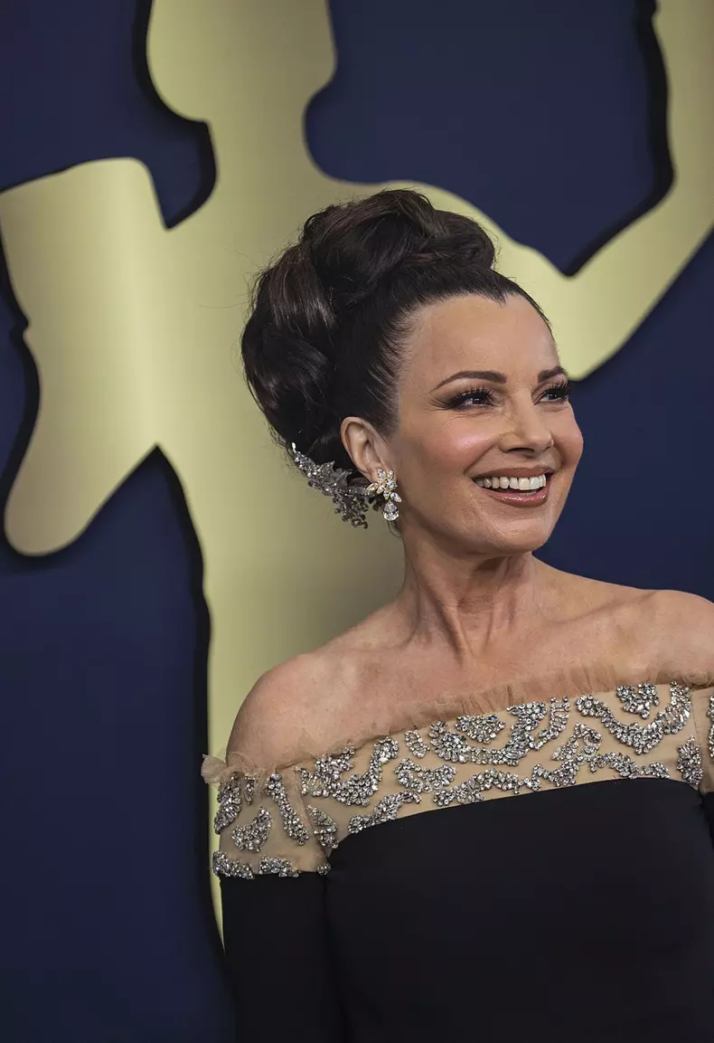 Fran-Drescher-aparitie-ravisanta-pe-covorul-rosu-de-la-premiile-SAG.-Actrita-din-„Dadaca-are-64-de-ani-4