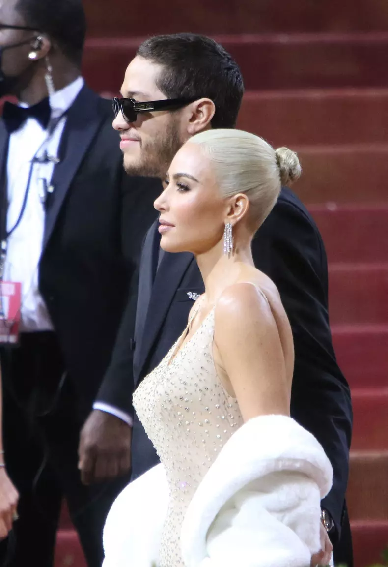 Kim Kardashian a purtat rochia emblematica a lui Marilyn Monroe