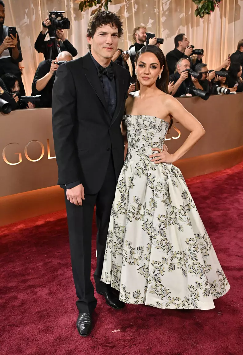 Ashton Kutcher & Mila Kunis