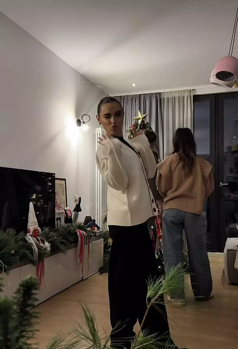 alexia eram brad de craciun (10)