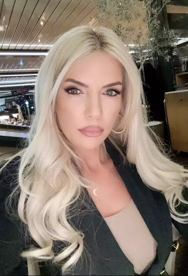 laura-vicol-3