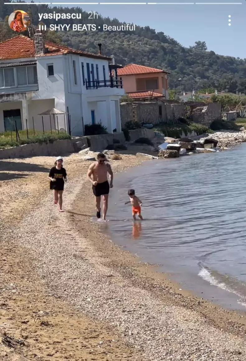 Pepe, vacanță cu familia (1)