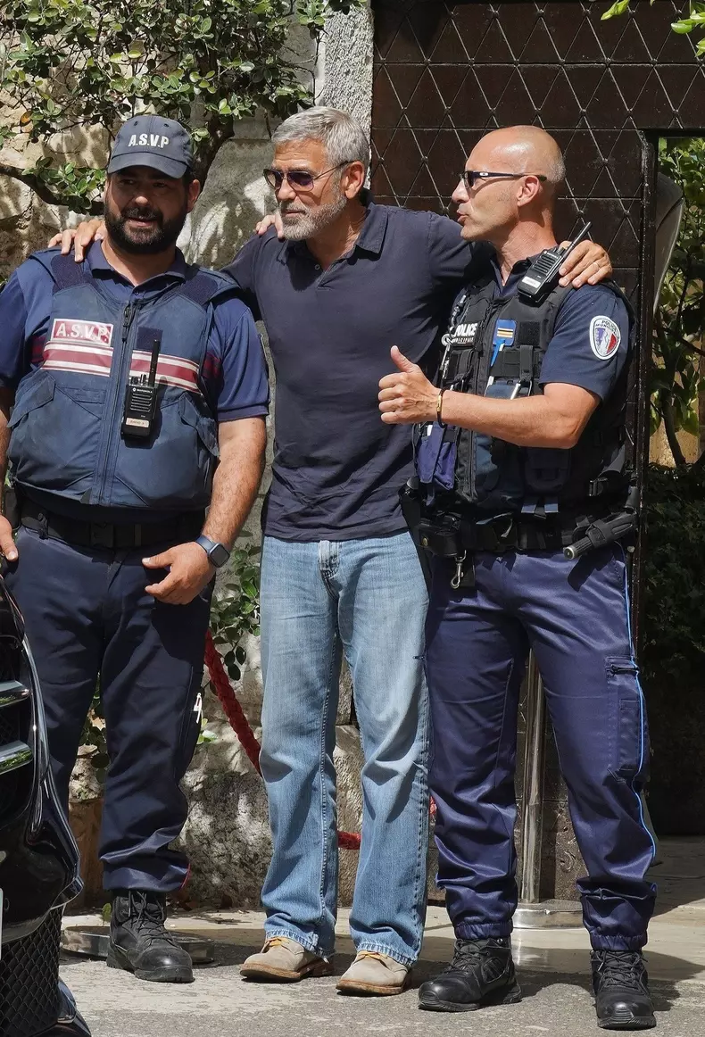 George Clooney, un star fără pretenții. Ce a acceptat să facă în timpul vacanței din Nisa