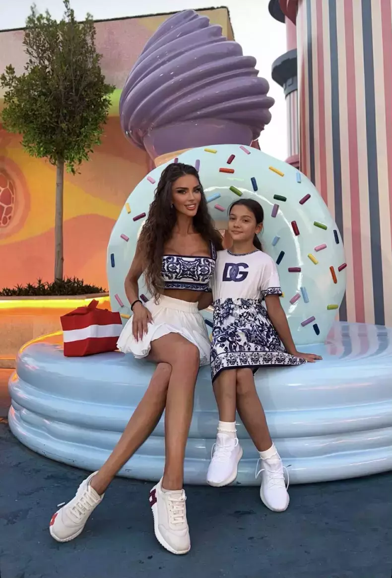 bianca-dragusanu-si-fiica-sofia-vacanta-bodrum-12