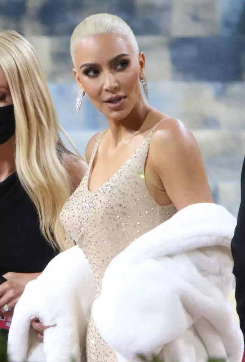 Kim Kardashian a purtat rochia emblematica a lui Marilyn Monroe