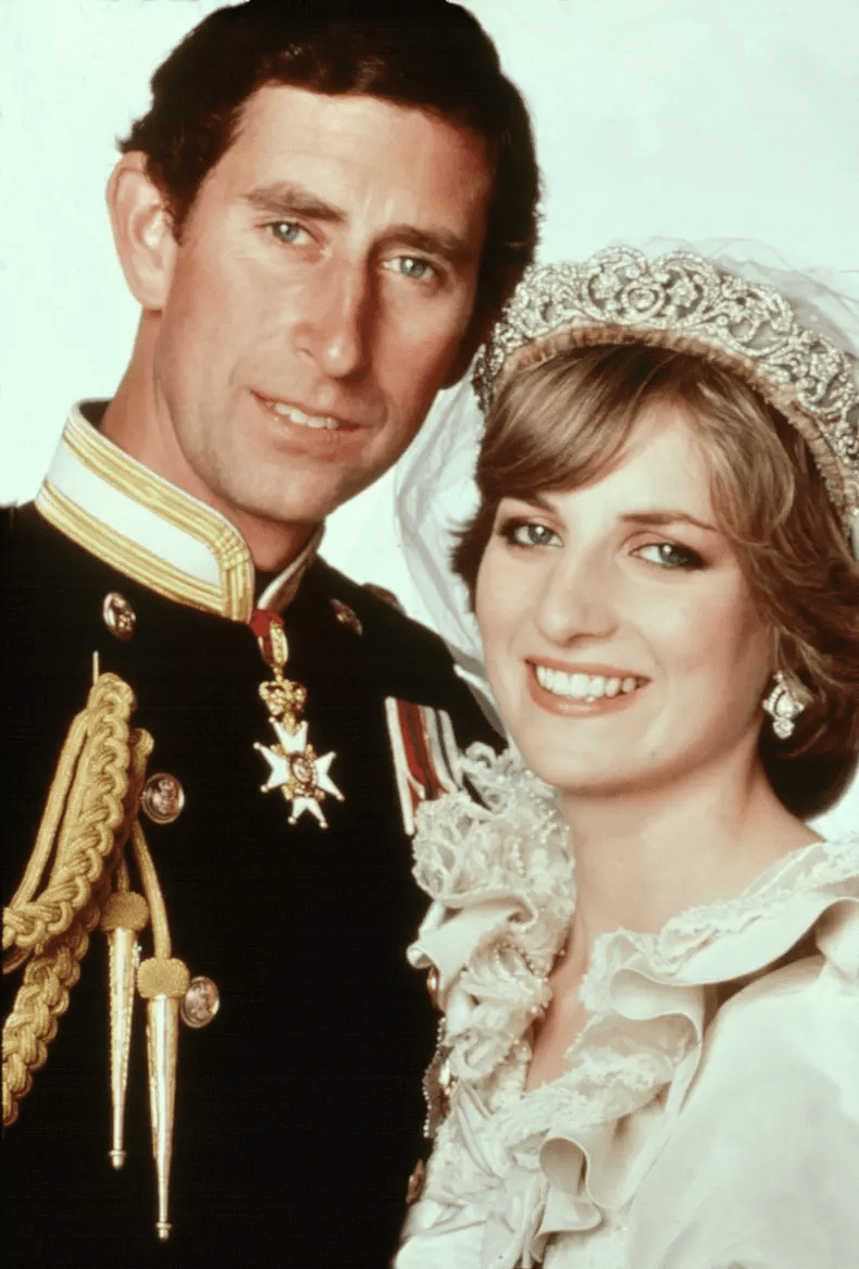 Prinţesa Diana şi Regele Charles