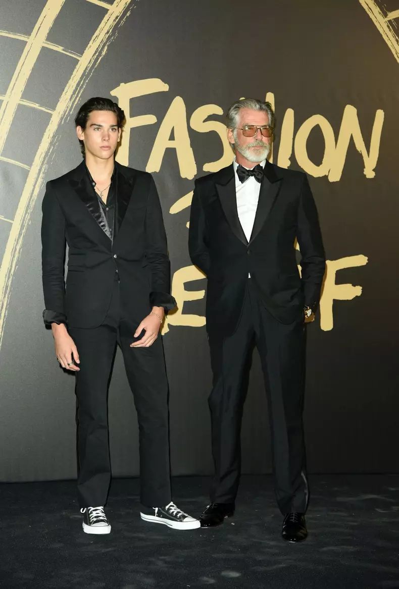 Cum arată fiul cel mic al lui Pierce Brosnan. Paris are 22 de ani și este bucățică ruptă din celebrul actor