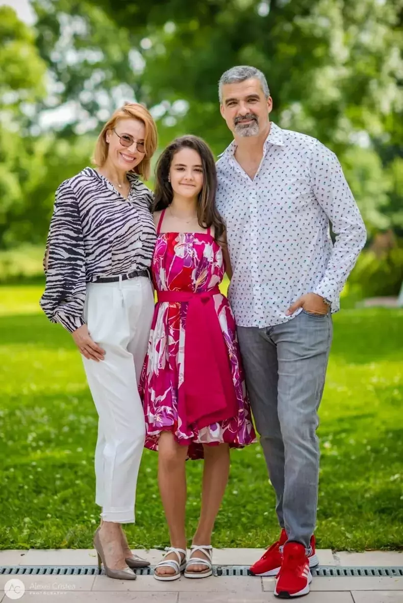 Aurelian Temișan și Monica Davidescu fiica