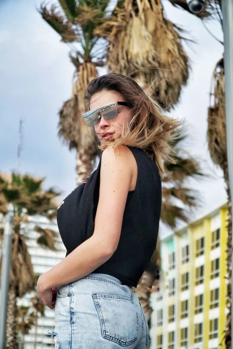 Unde și-a petrecut Ioana Petric vacanța dinainte de lansarea noului sezon „Cronica Cârcotașilor” (2)