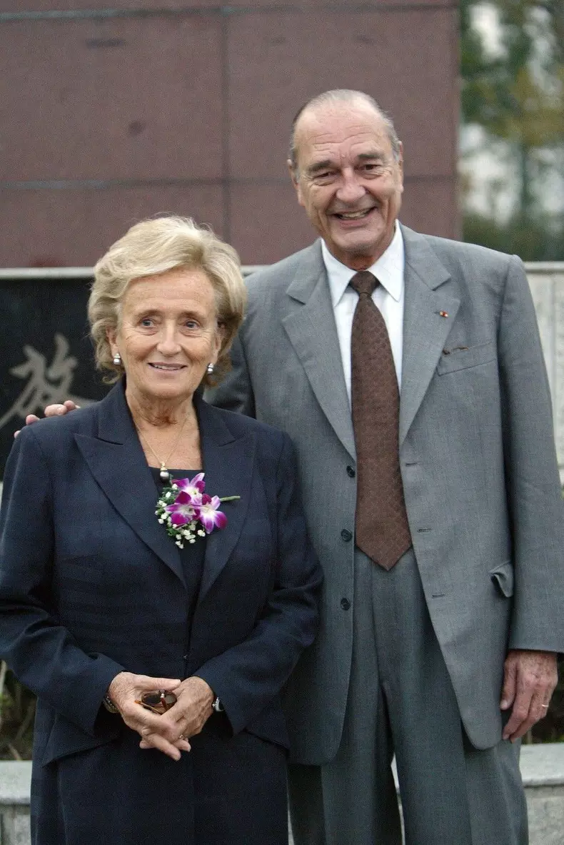 Bernadette Chirac, wife of former French President Jacques Chirac, has died at the age of 93. A steadfast supporter throughout her husband’s political career, Bernadette Chodron de Courcel became an influential figure in French public life. She served as