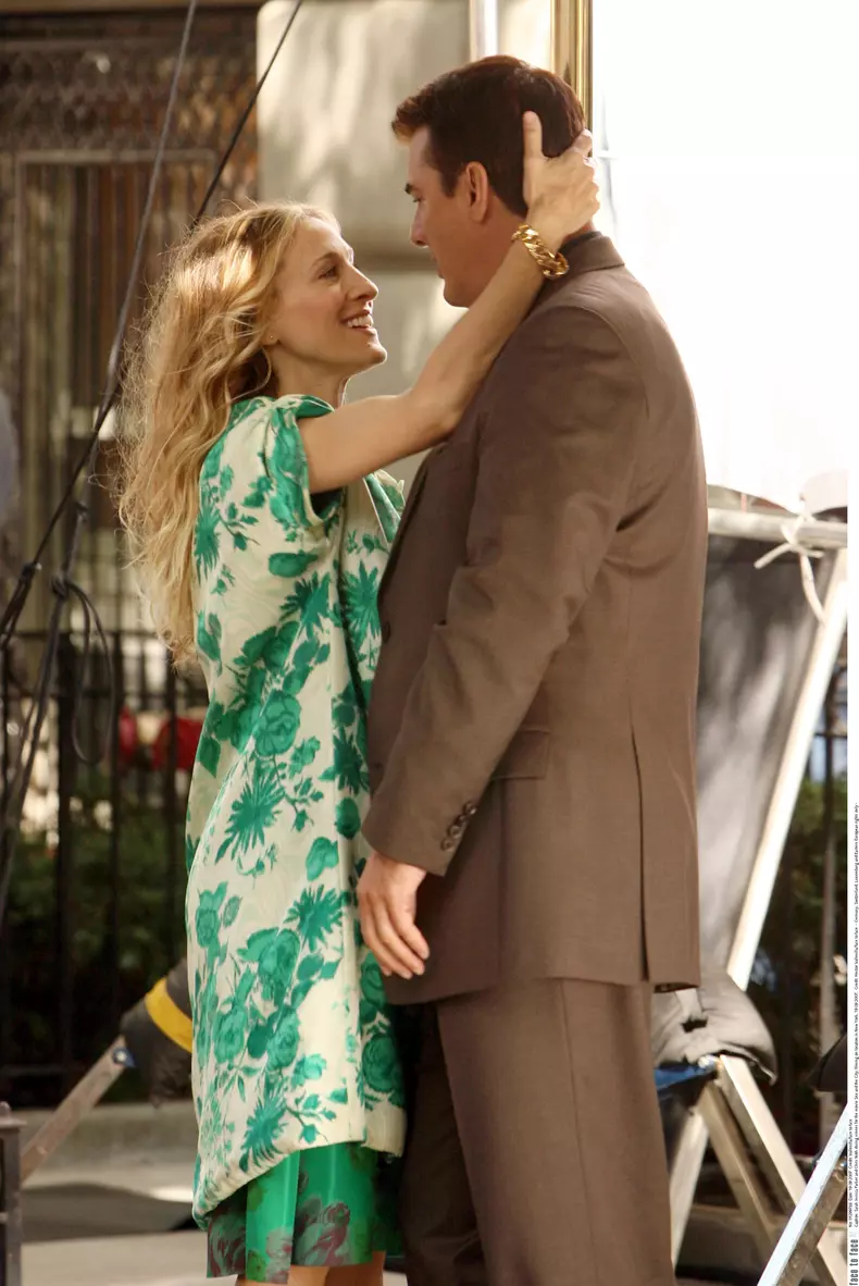 Sarah Jessica Parker on the Set of SEX AND THE CITY - New York