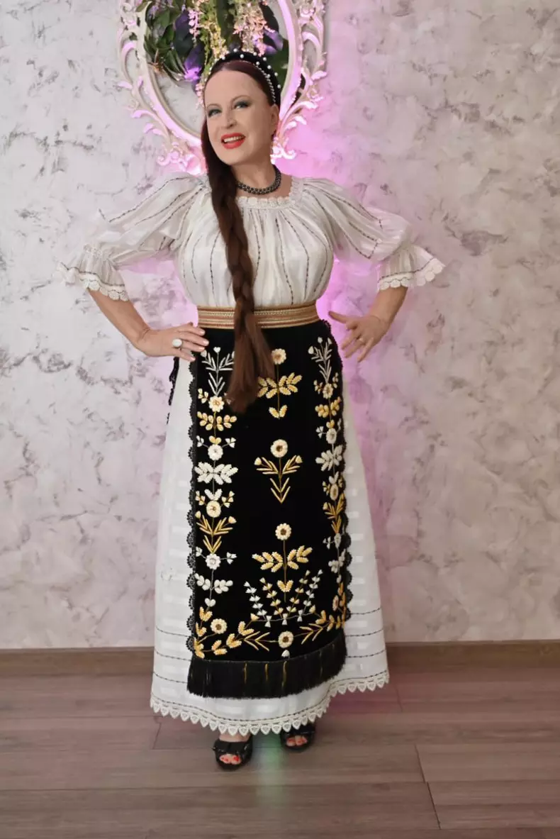 maria-dragomiroiu-la-un-eveniment