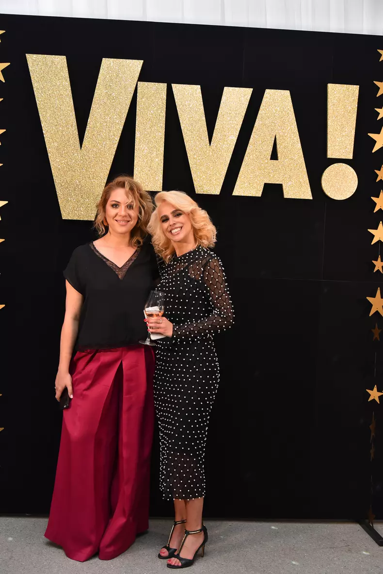 Adina Vlad si Oana Popoiag (Viva)