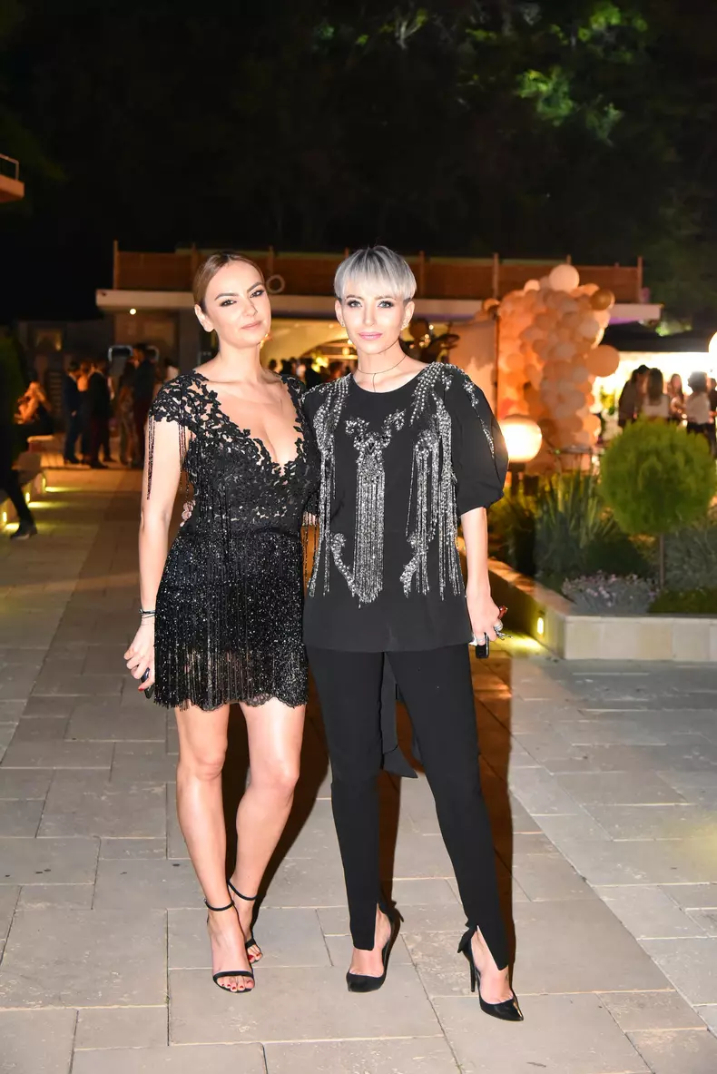 Roxana Ionescu si Giulia