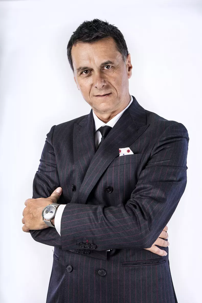 Bogdan Stanoevici_Fructul_oprit_foto