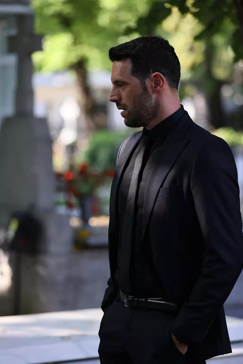 eliza Vlad la cimitir Cezar