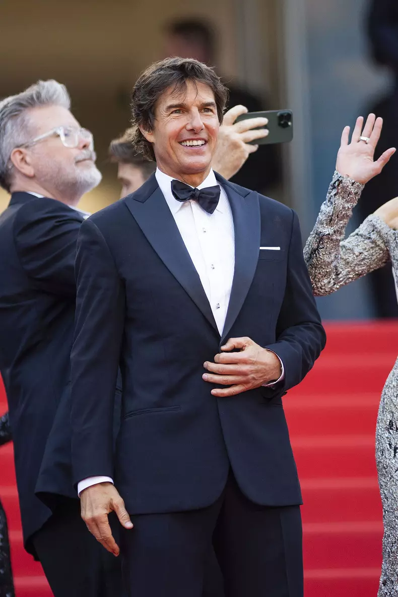 Tom-Cruise-isi-risca-viata-pentru-a-face-cascadoriile-din-„Top-Gun-Maverick-6