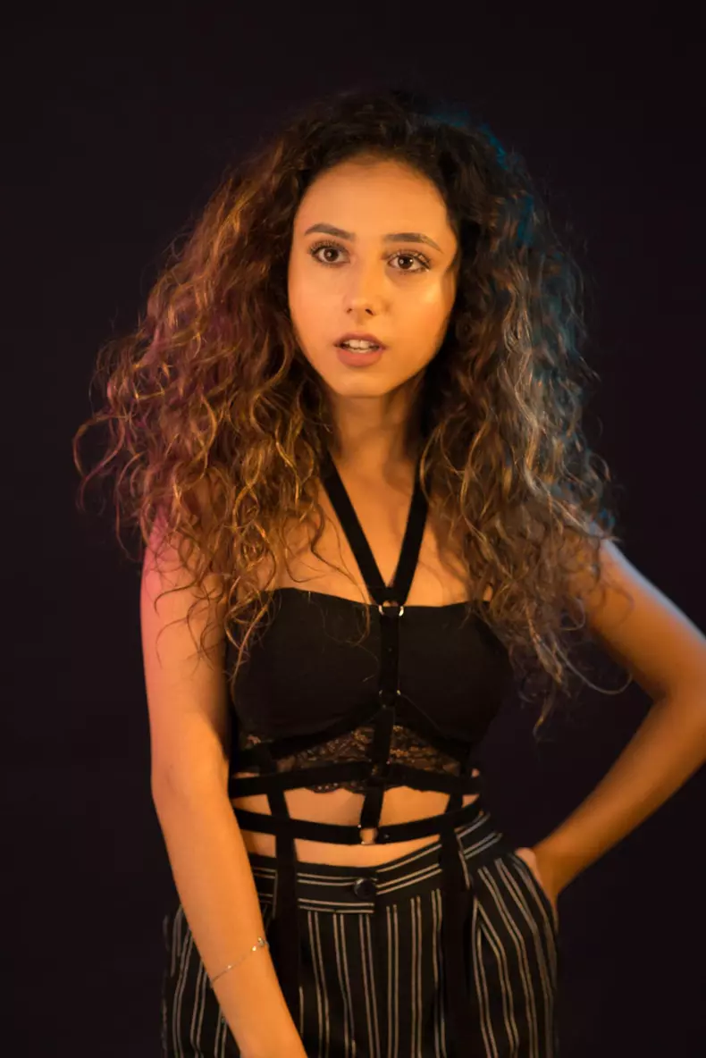 azaleea necula 04