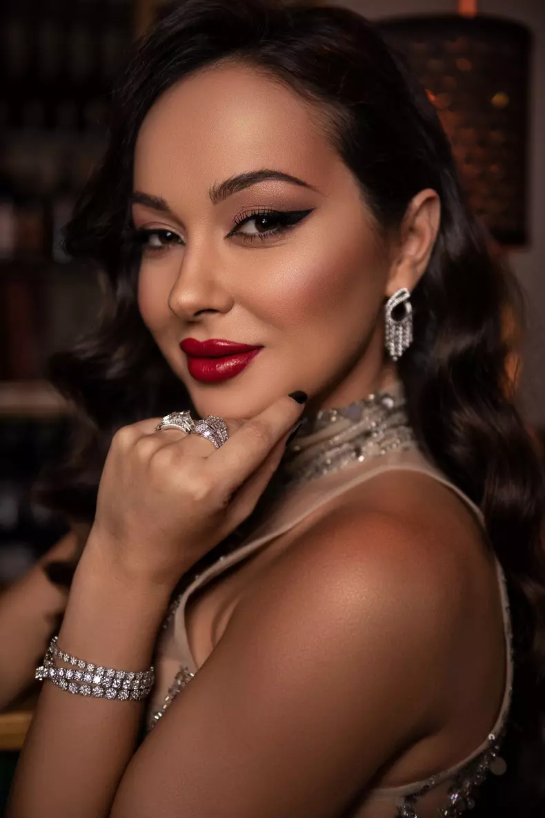 Vladuta Lupău Diamond Girl