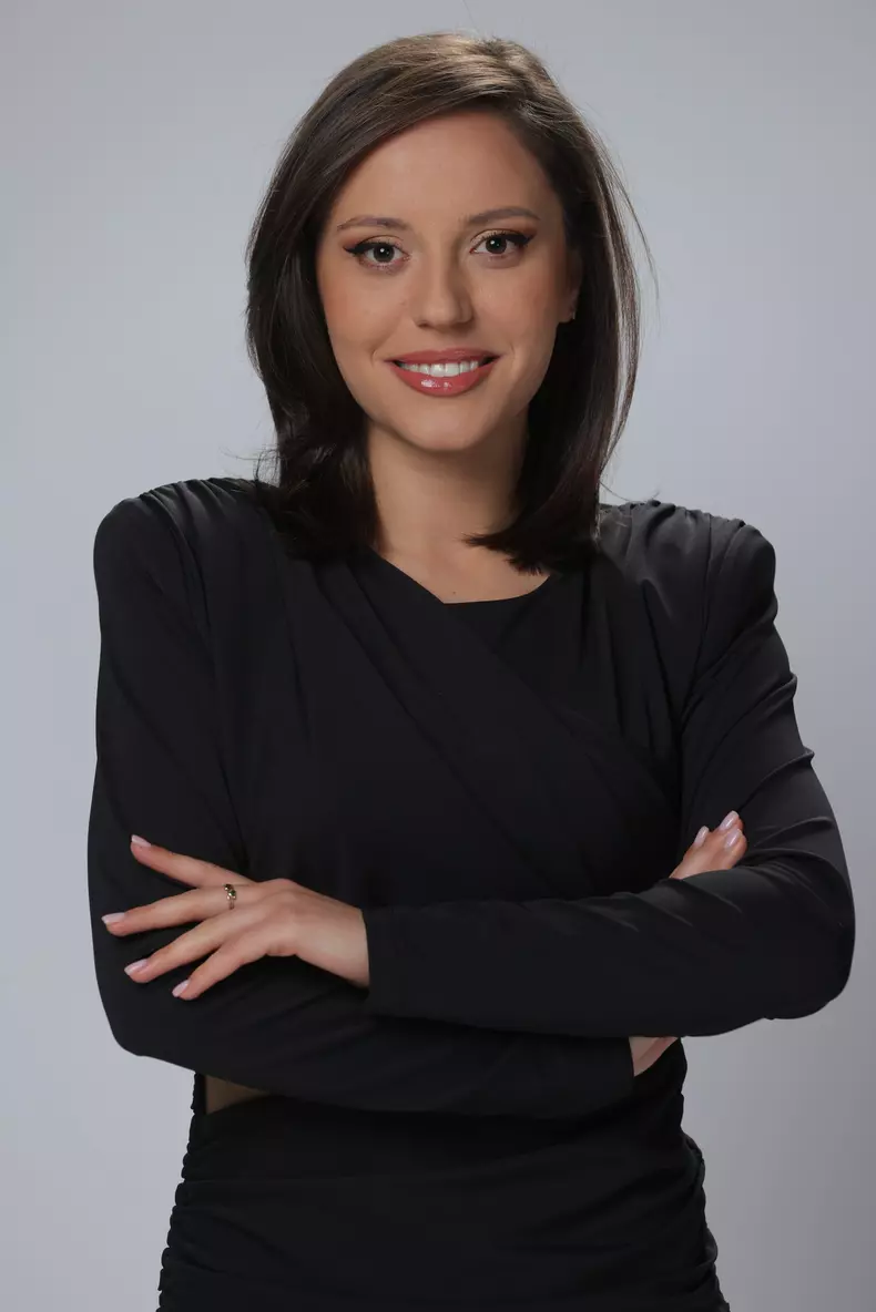 Roxana-Gheorghian-vedeta-Focus-Meteo-5