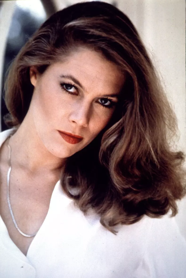 Kathleen Turner (2)