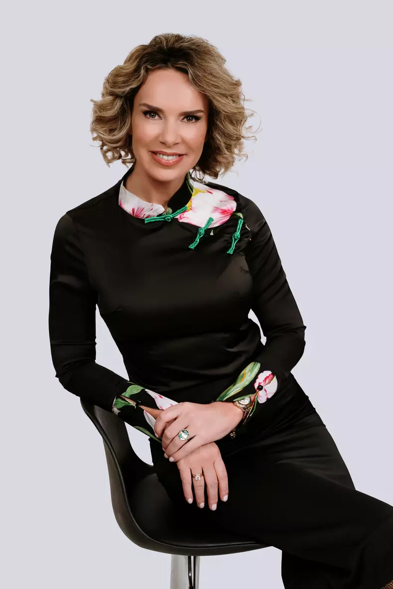 Mirela Vasadi Blasius_1