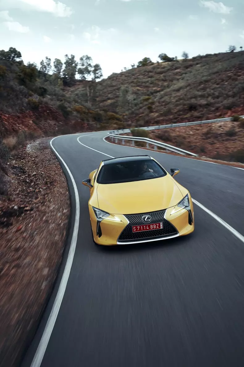 2017-lexus-lc-coupe-72