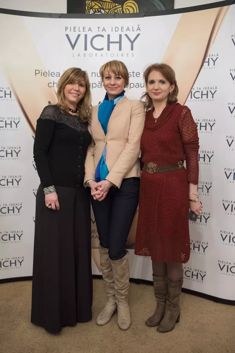 Dr. Roxana Dumitrescu, medic dermatolog, Psiholog Lorena Luchian si Redactorul Sef al revistei Avantaje, Daniela Palade Teodorescu