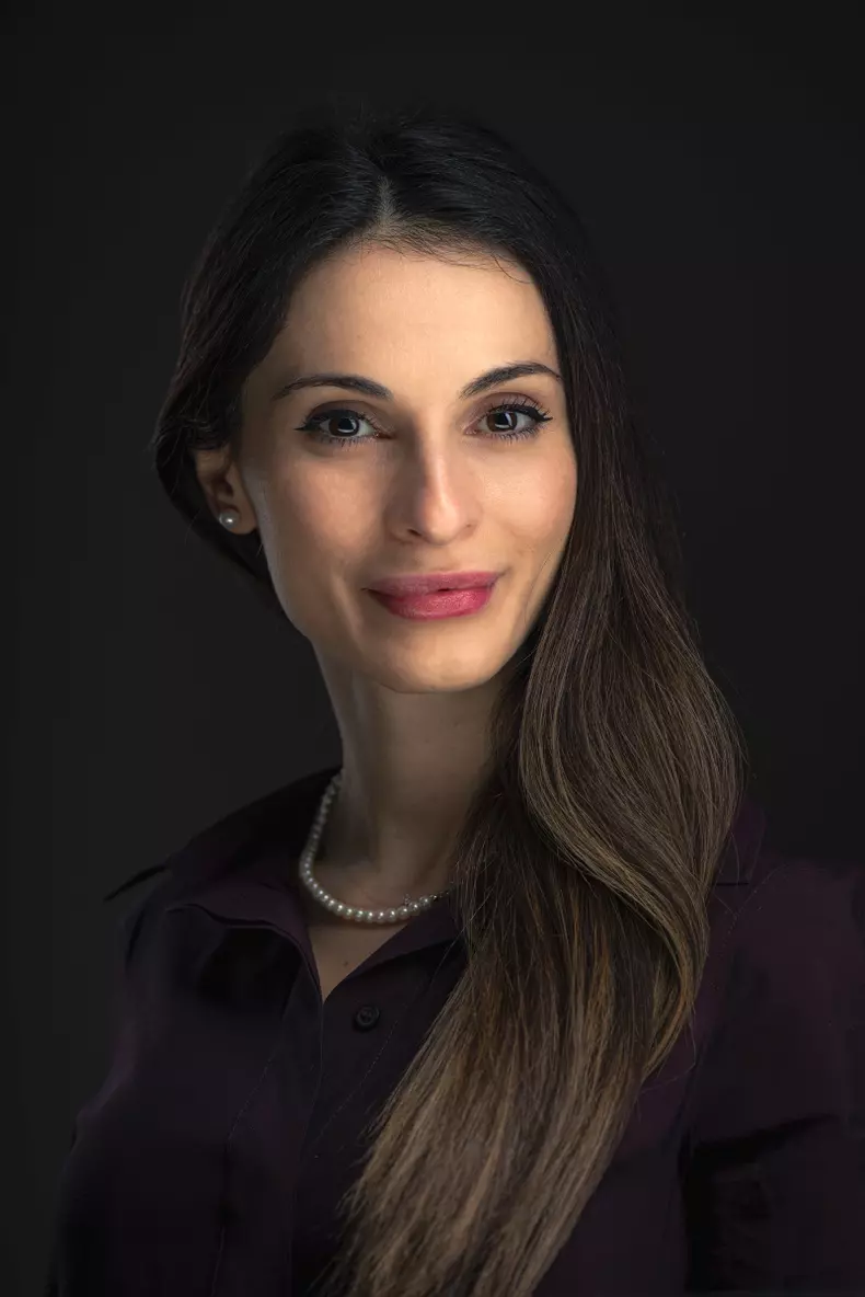 Alexandra Irod online