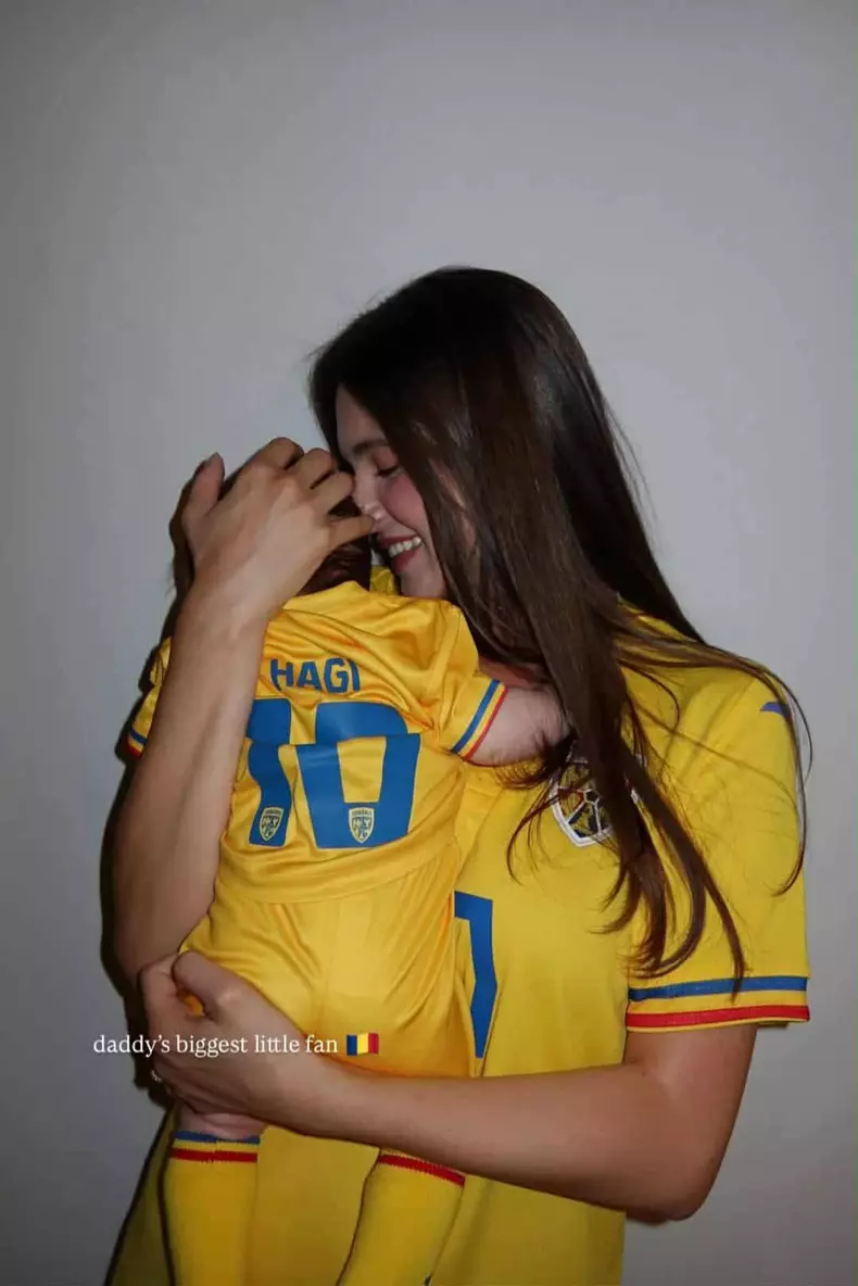 Elena Hagi și fiul ei