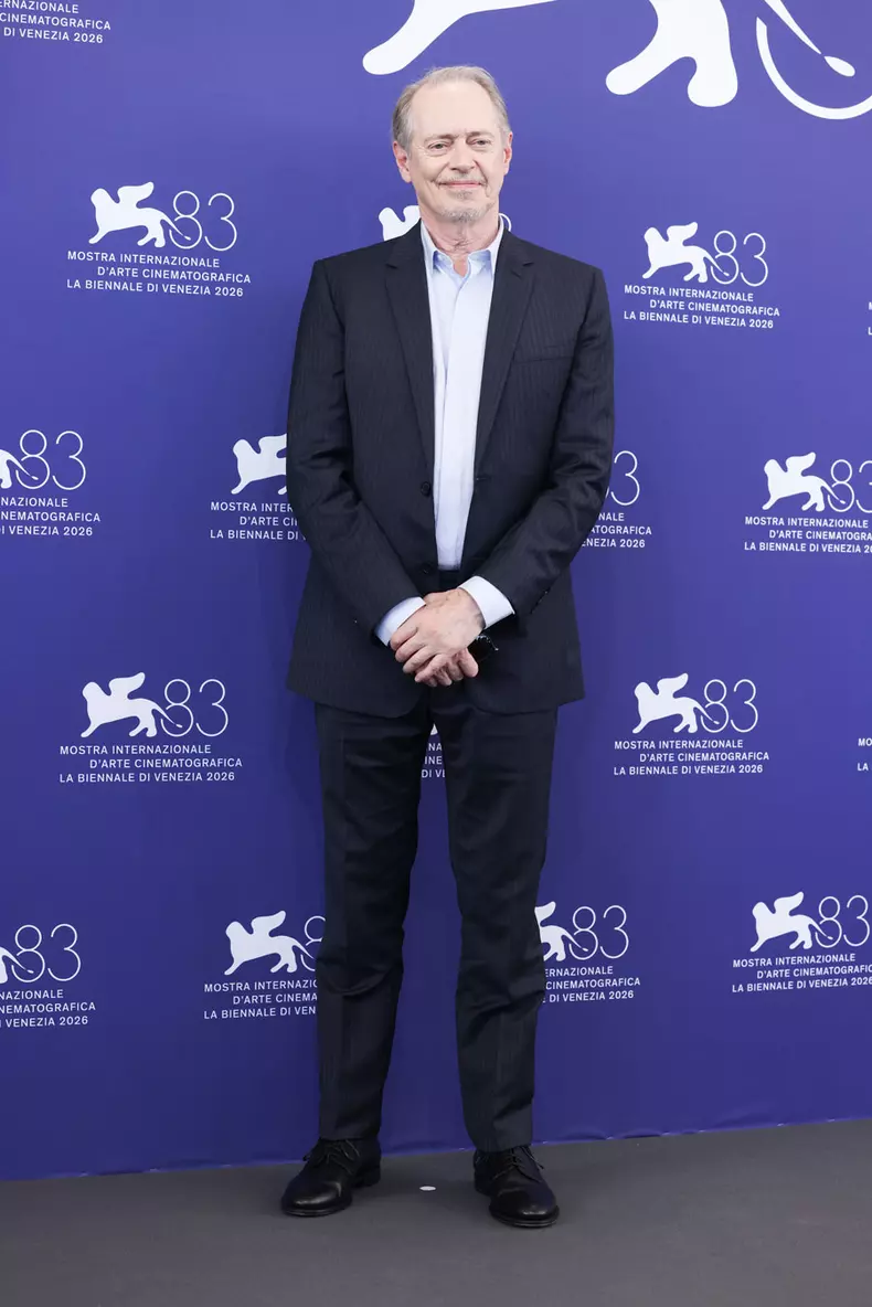 Steve Buscemi, ținută Dior