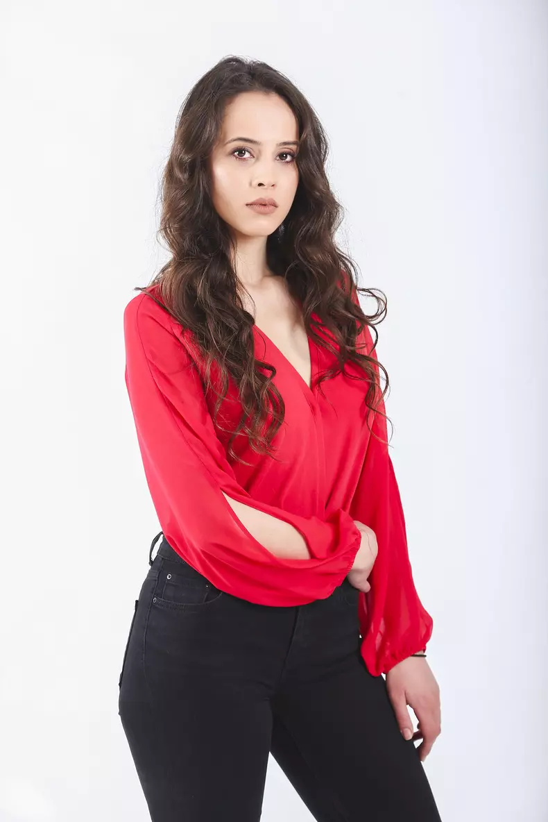 Cine-este-Claudia-Vasile-noua-actrita-din-distributia-„Adela-Antena-1.-„-Imi-iubesc-personajul-5