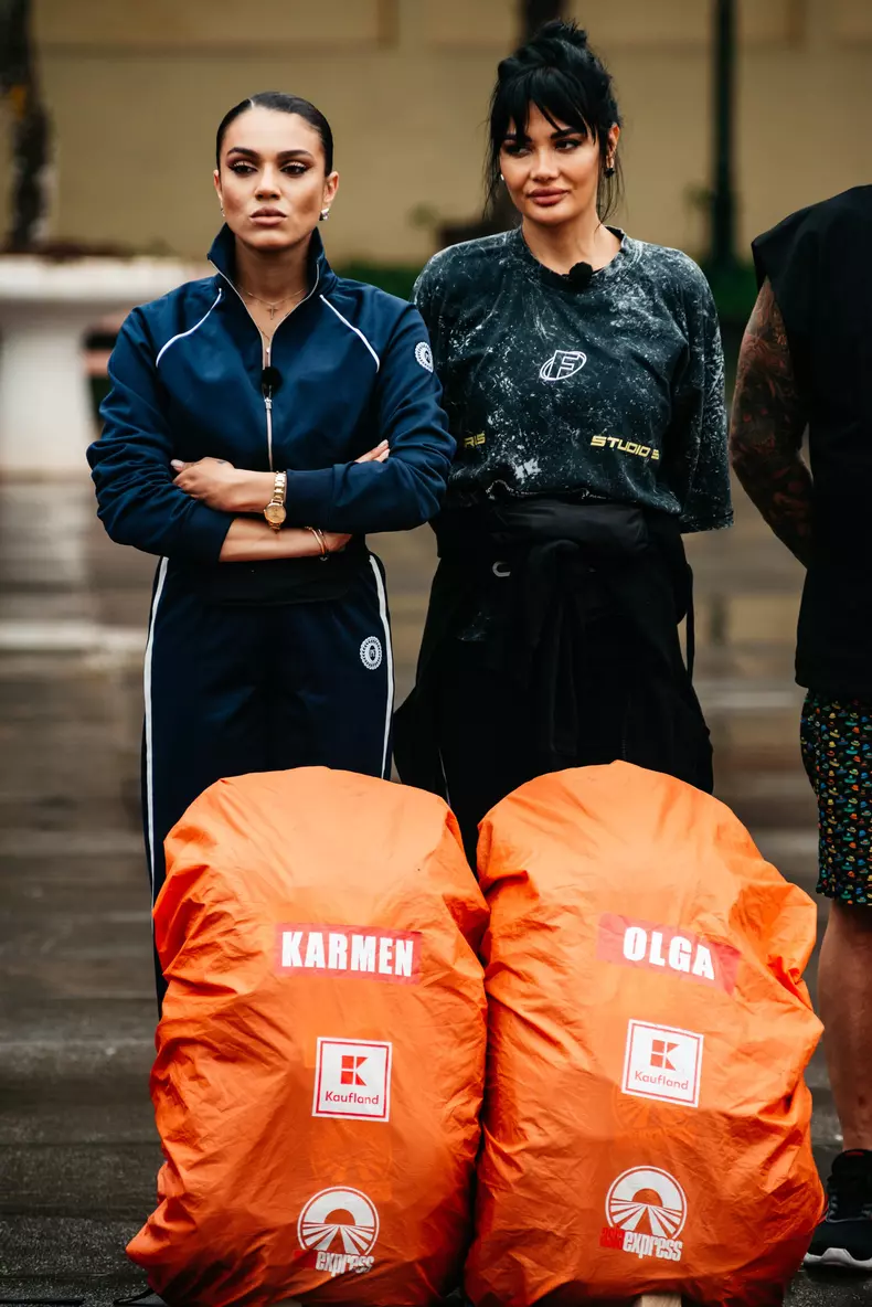 Karmen-si-Olga-Barcari-Asia-Express-4