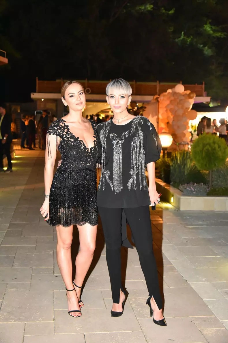 Roxana Ionescu si Giulia