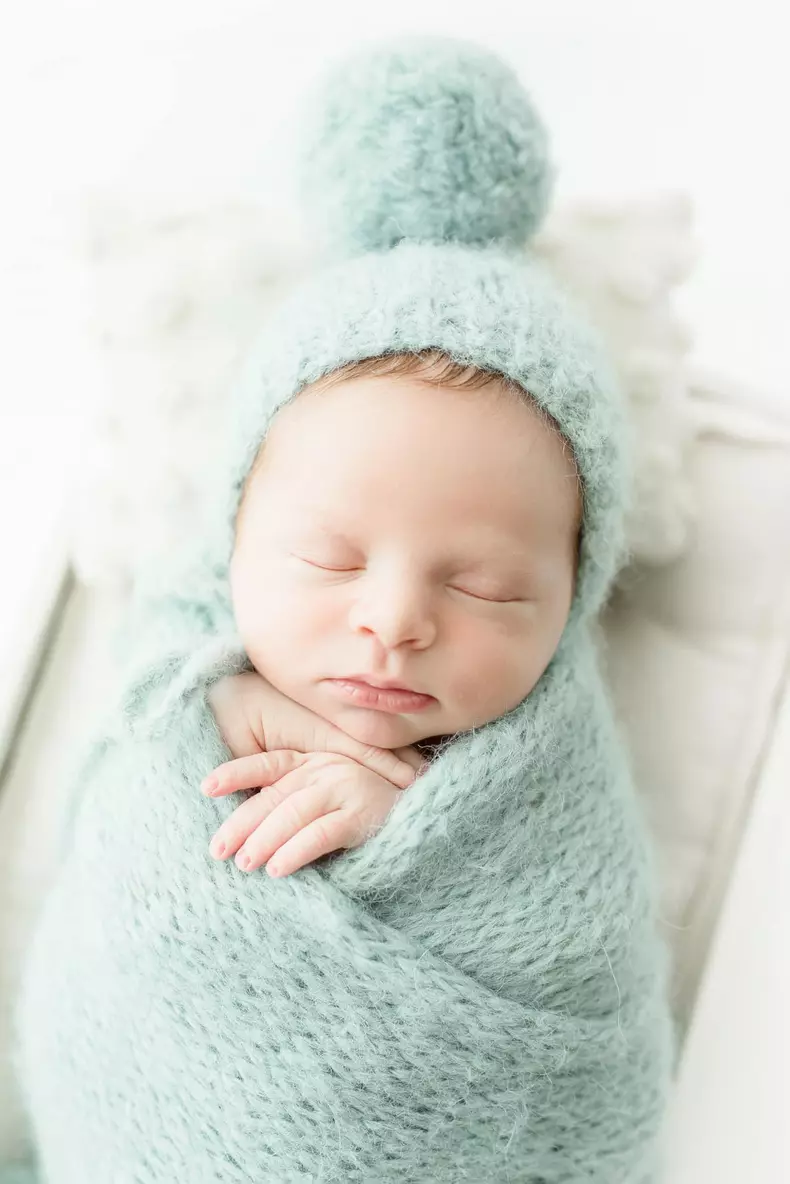 iasmina-hill-imagini-bebelus-nascut-o-luna-6