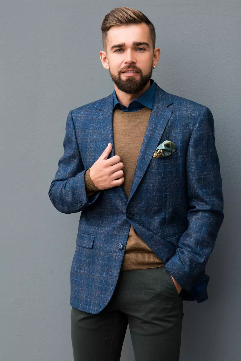 The,Man,Poses,In,An,Autumn,Business,Suit