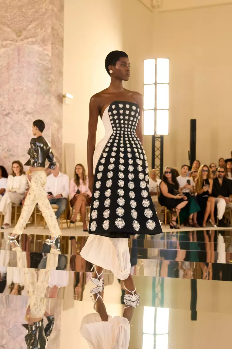 Schiaparelli Couture FW26 (3)