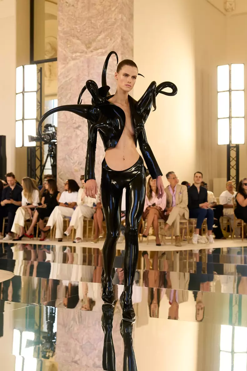 Schiaparelli Couture FW26 (4)