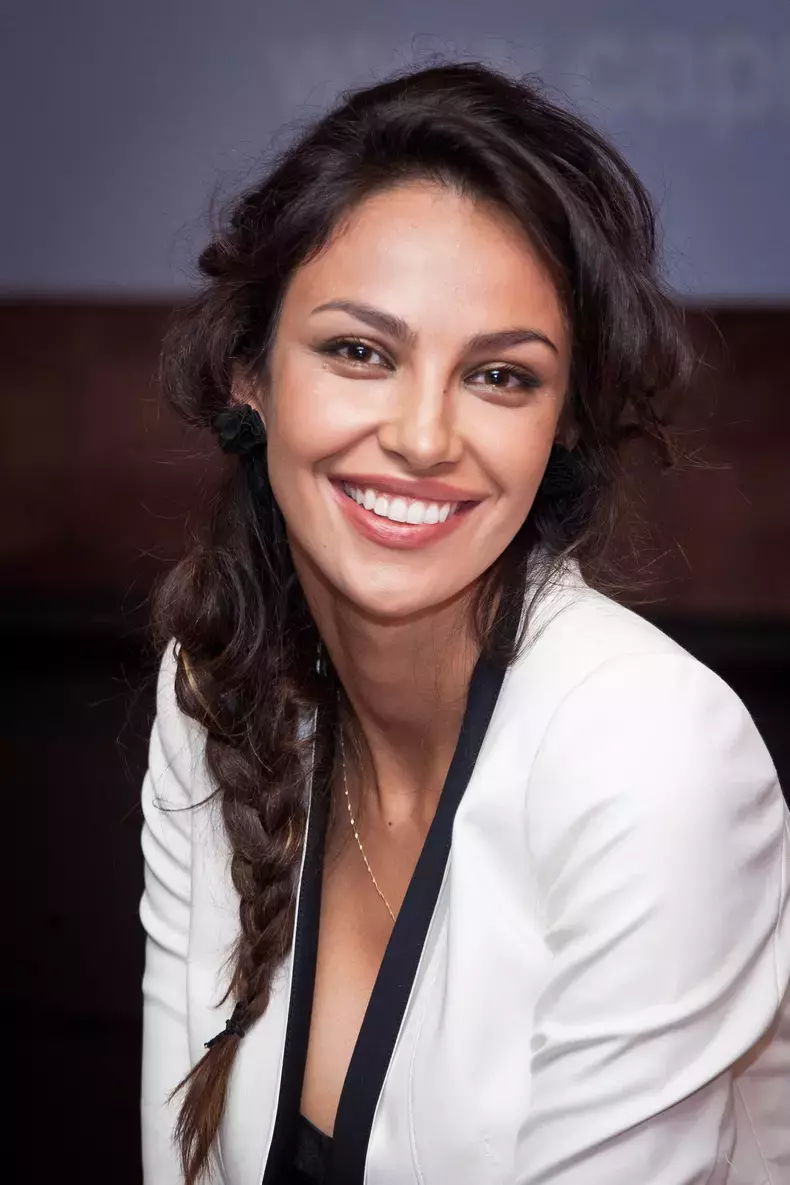 madalina-ghenea-15