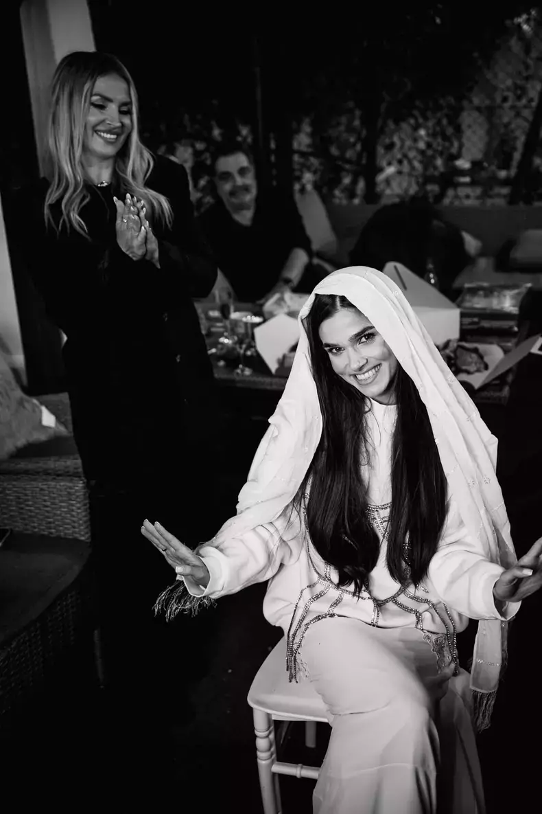 theo-rose-anghel-damian6